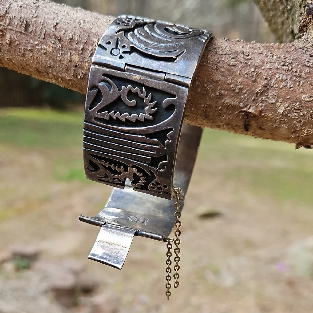 Vintage Taxo Mexico Artisan Silver Floral Hinged Bracelet Bangel Cuff - Picture 17 of 17